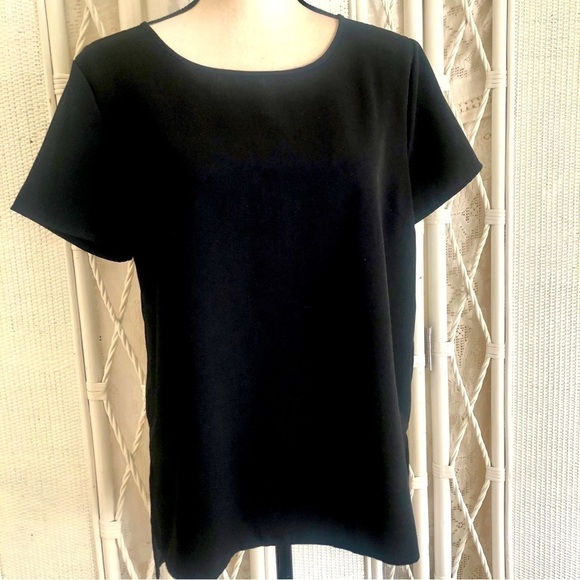 Forever 21 Top Black Bold Zip Back Blouse Short Sleeves size Large - Picture 13 of 13